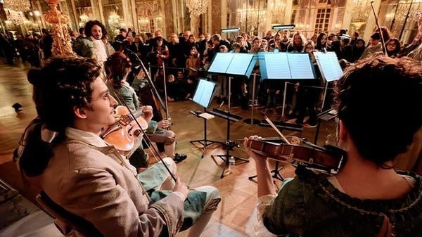 Le Parcours du Roi - Feu d'artifice dans la Galerie des Glaces