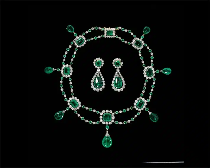 Marie-Étienne Nitot – Collier et boucles d'oreilles de Stéphanie de Beauharnais