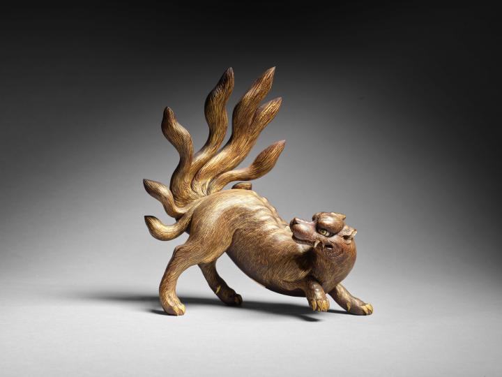 Renard à neuf queues - Statue en bois sculpté