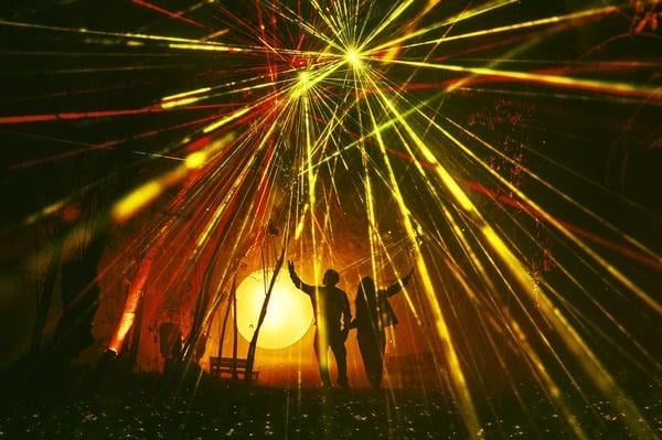 Moment Factory - Into the Sunset (Vers le coucher du soleil)