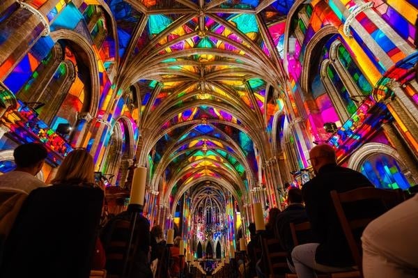 LUMINISCENCE L'Odyssée Céleste - Projections immersives