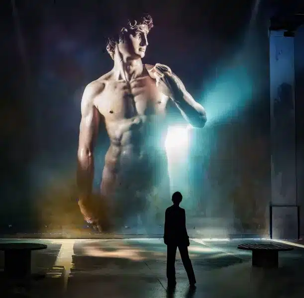 Projection du David de Michel-Ange – exposition Renaissance à l'Atelier des Lumières