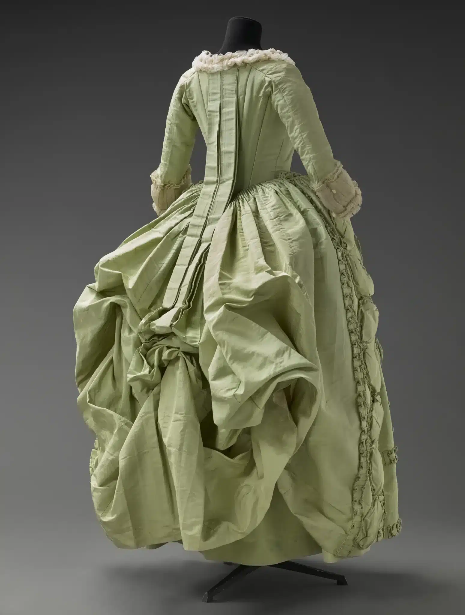 Robe à la polonaise et jupe vers 1770-1775 - Palais Galliera