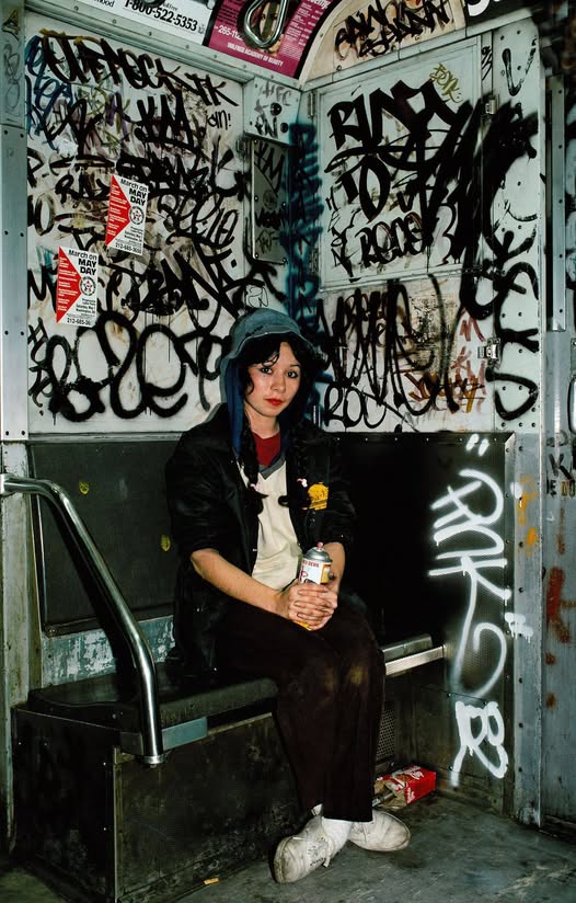Martha Cooper - Women on the Subway