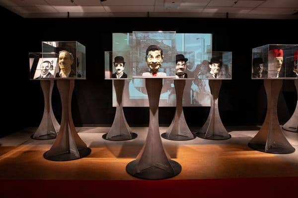 Dirk Denoyelle - Portraits de personnalités en briques LEGO
