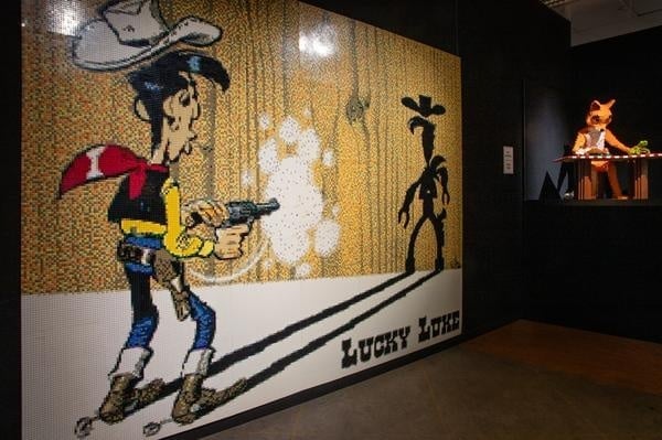 Dirk Denoyelle - Lucky Luke en mosaïque de briques LEGO