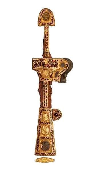 Dague avec poignée et fourreau dorés, Gyerim-ro, tombe n° 14, 6e siècle