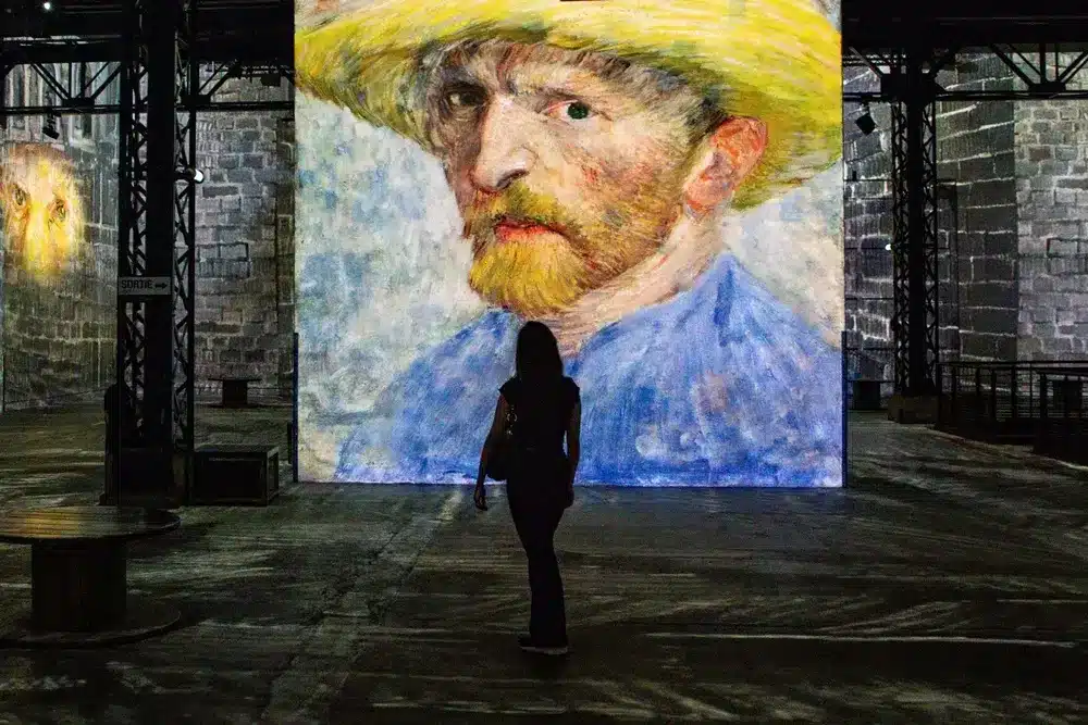 Un autoportrait de Van Gogh projeté en grand à l’Atelier des Lumières