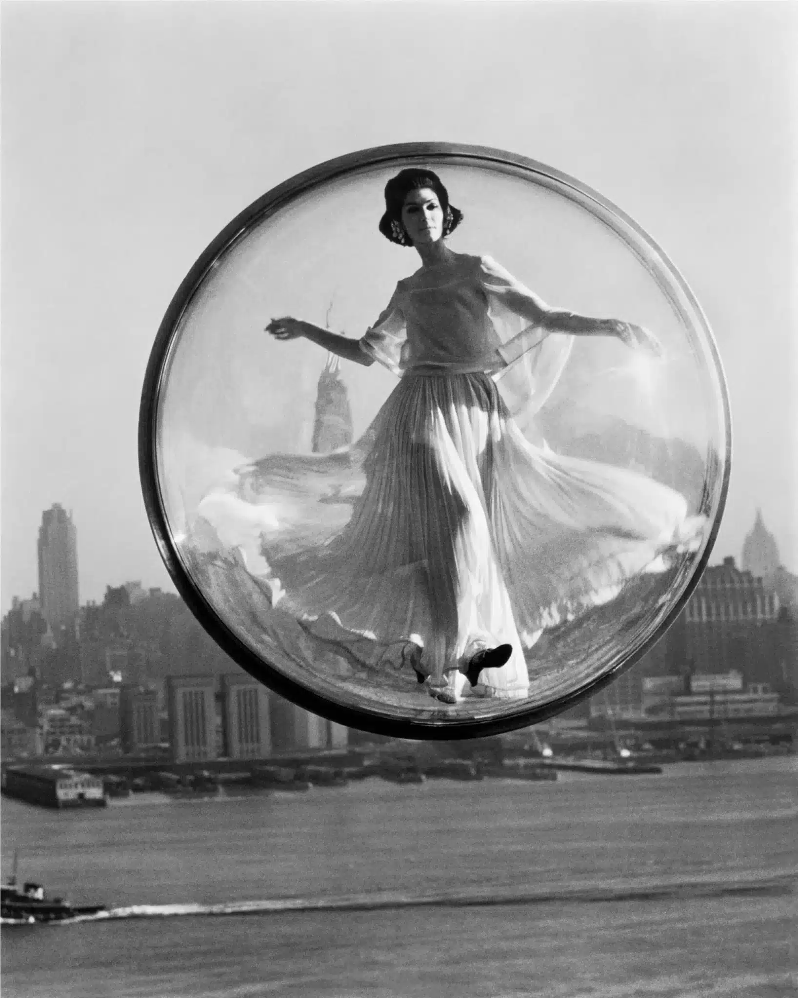 Melvin Sokolsky – Over New York