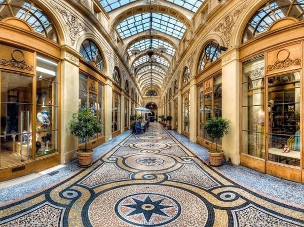 La galerie Vivienne, passage couvert du 2e arrondissement de Paris