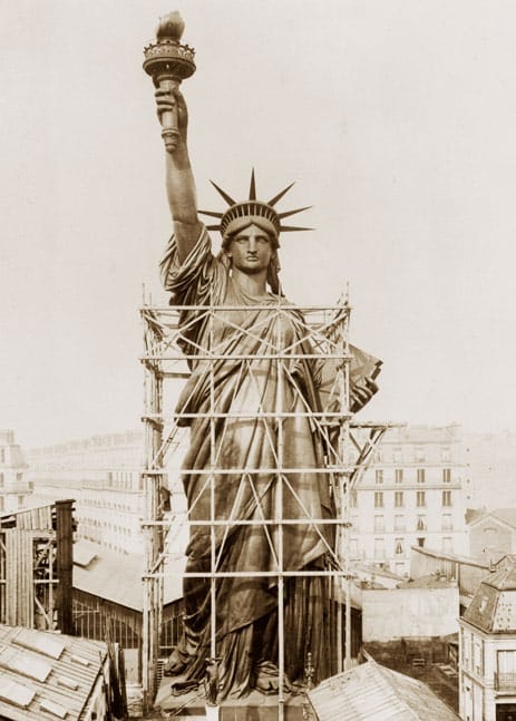 Albert Fernique – La Statue de la Liberté montée dans les ateliers Gaget, Gauthier & Cie